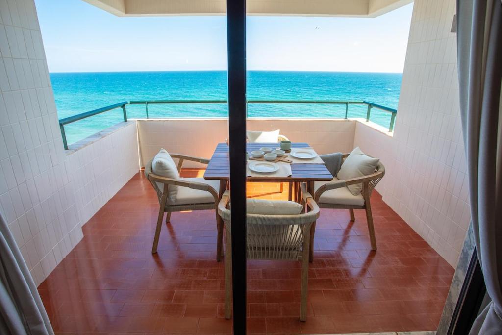 Ocean Breeze, Armação de Pêra