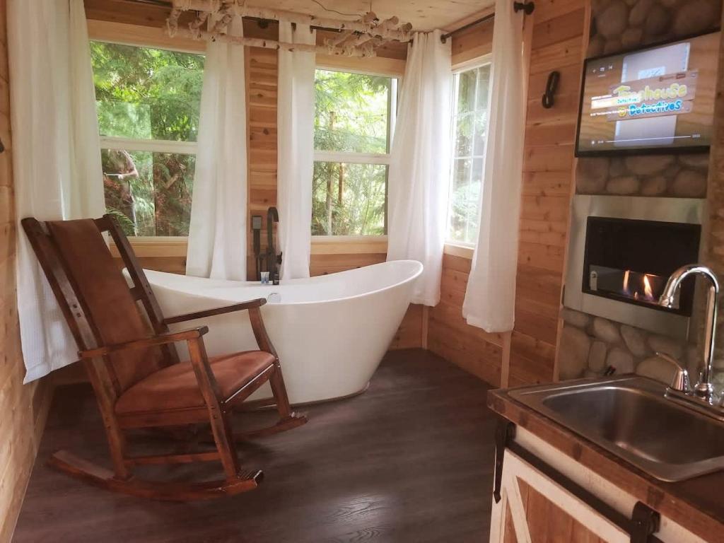 Treehouse Place at Deer Ridge Featured top 10 USA, Snohomish