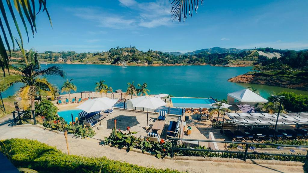 Viajero Guatapé Hostel & Lake Club - 1