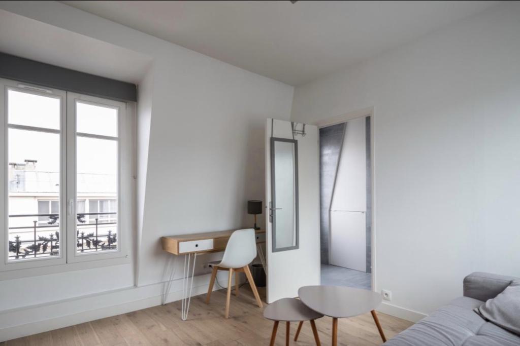 Modern Studio - Heart Of Paris - 5