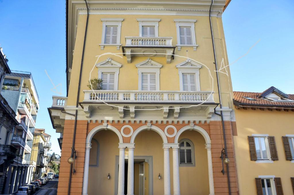Palazzo Bertazzi, Verbania