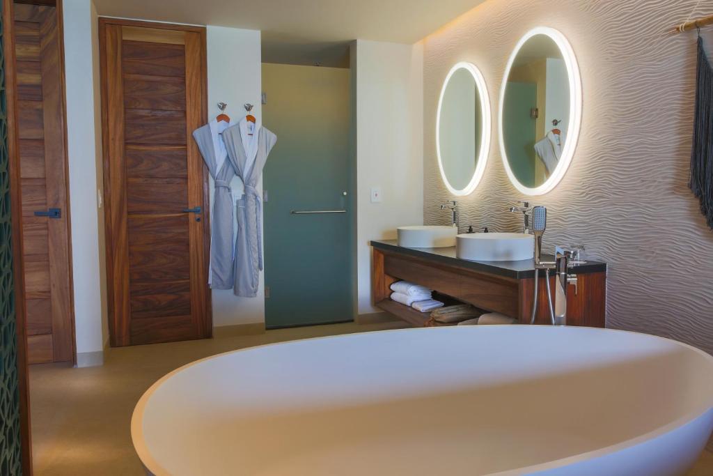 Platinum Tower at Sandos Playacar All Inclusive - 4