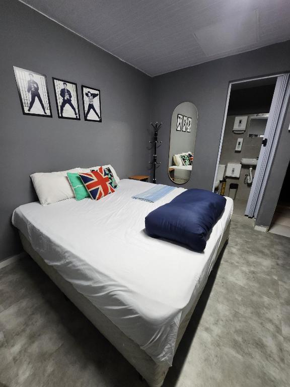 Vila Rock Hostel - Secure Neighborhood, Near Metro, Allianz Parque, Vila Madalena, Av Paulista