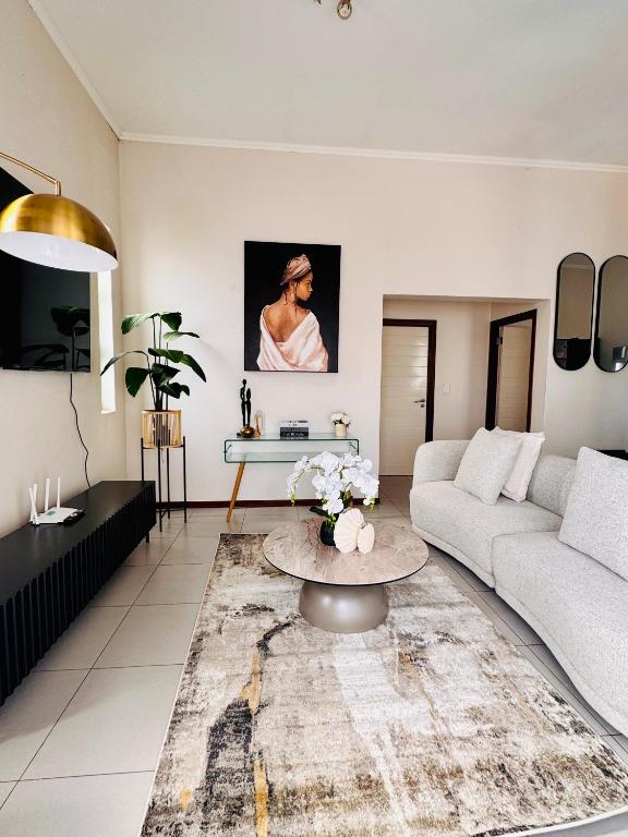 2 Bed in Spectacular Golf Estate, Roodepoort