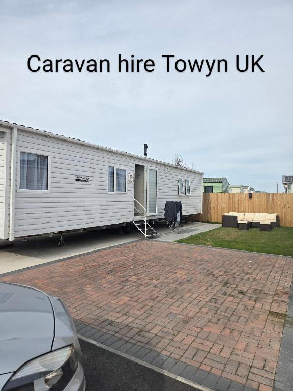 Golden Gate - Towyn, Kinmel Bay