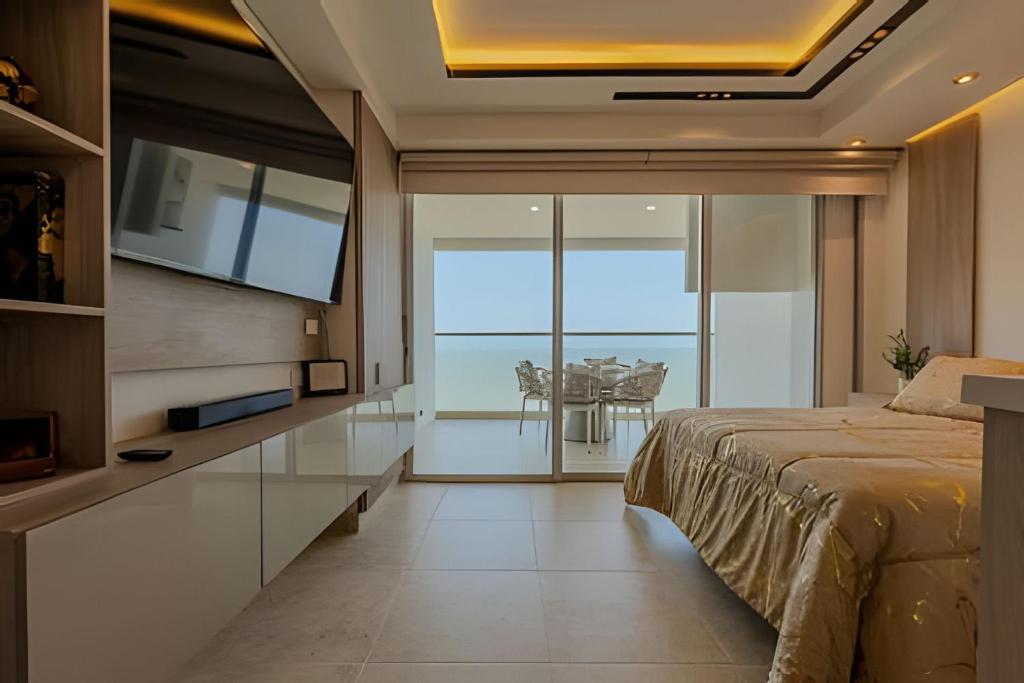 Nueva, Lujosa y Exclusiva Suite Vista al Mar - 4