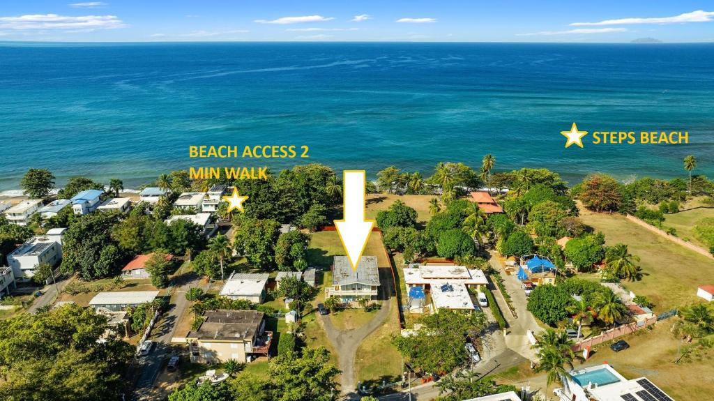 Unit facing Steps Beach and with close beach access, Rincon