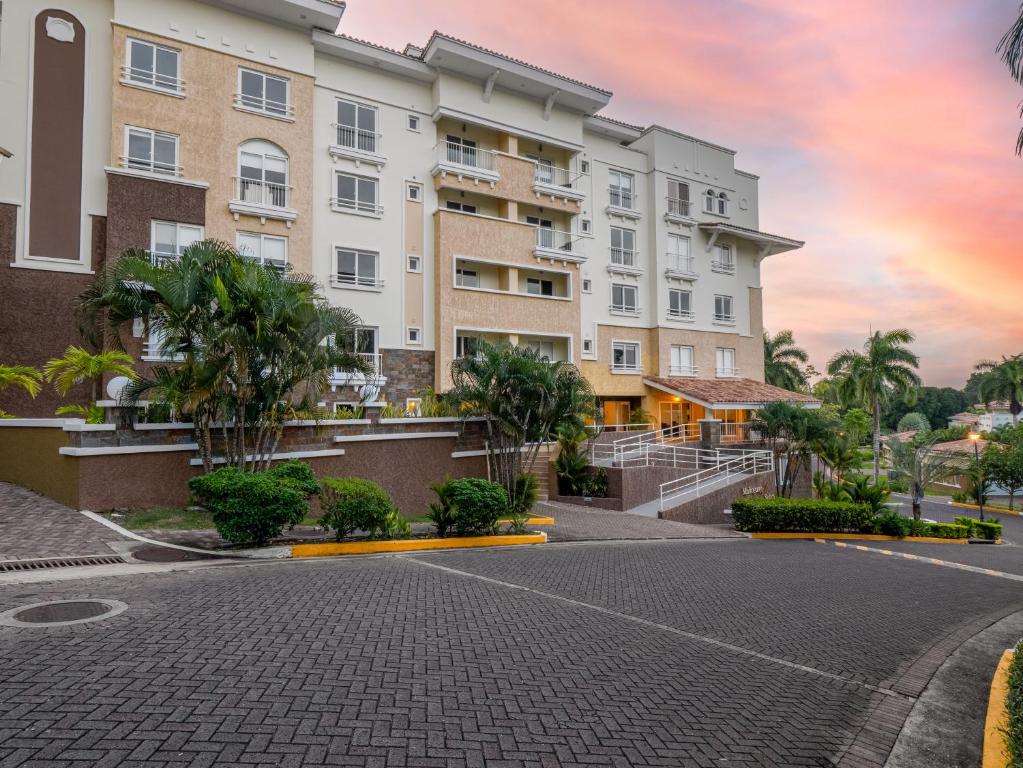 Mahogany Suites by Skyreach Group, Cocolí