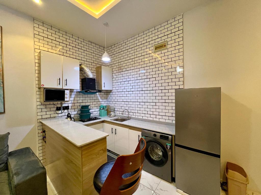 Sage Apartment, Maiyegun