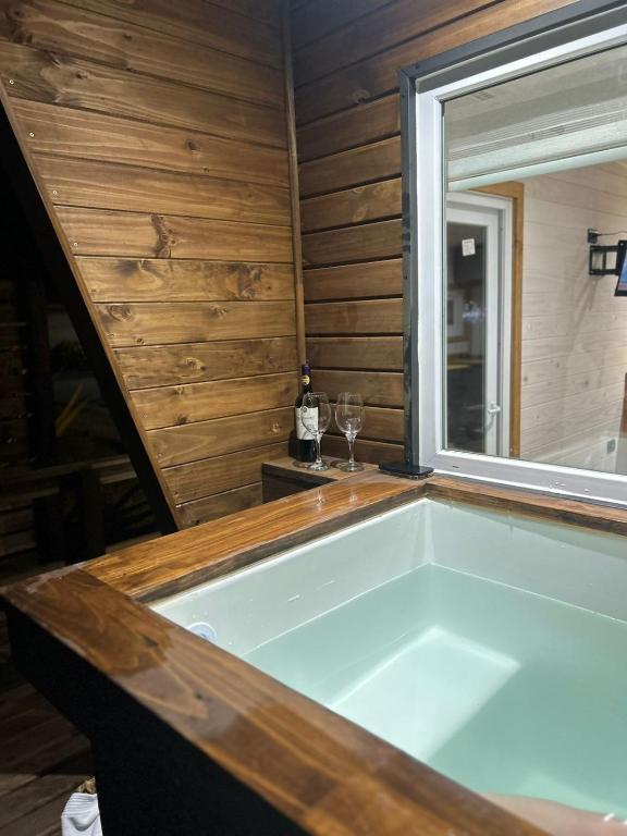 Tiny House con Tinaja Privada en Cabañas Reina Margarita - 1