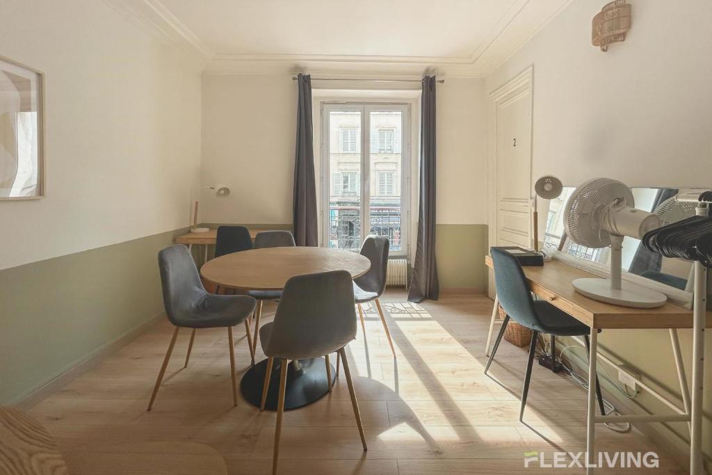 Charming 2BR Flat Heart of the Latin Quarter - 1