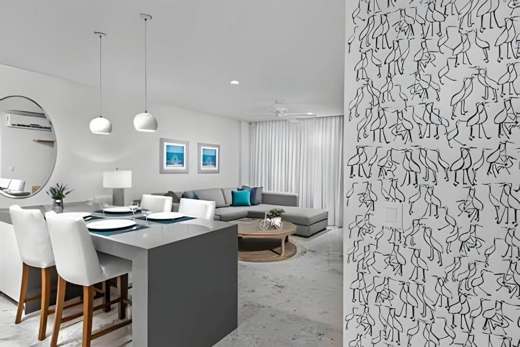 Luxury Anah Playa Spacious & Very Safe Apt - 2
