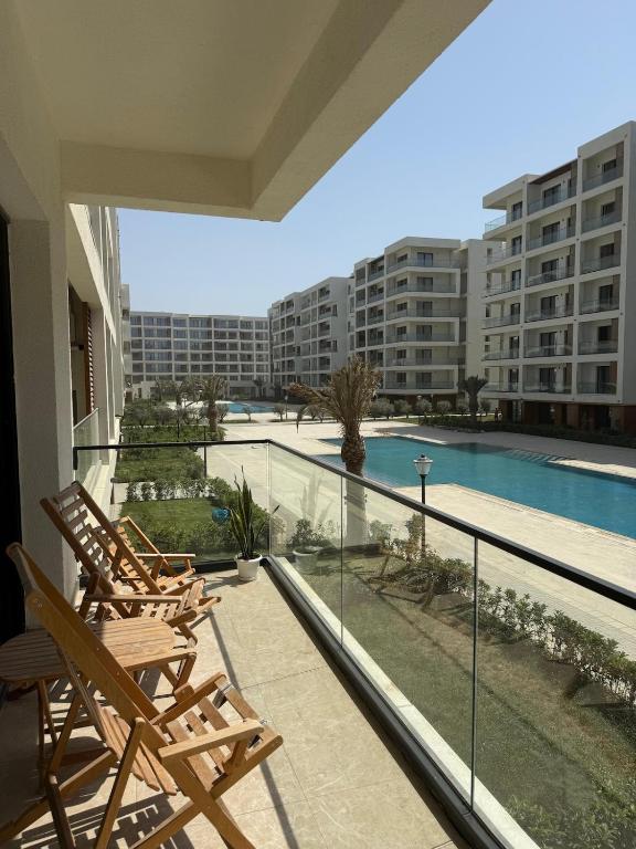 Spacious apartment at Sea Breeze, Baku