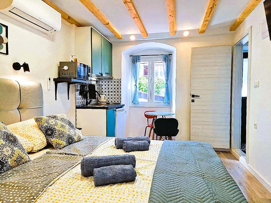 Old Town & Ela Place, Spalato (Split)