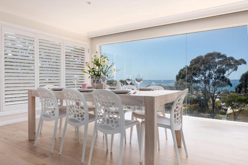 Bay View 6 - 3BR Vincentia home with water views, Vincentia