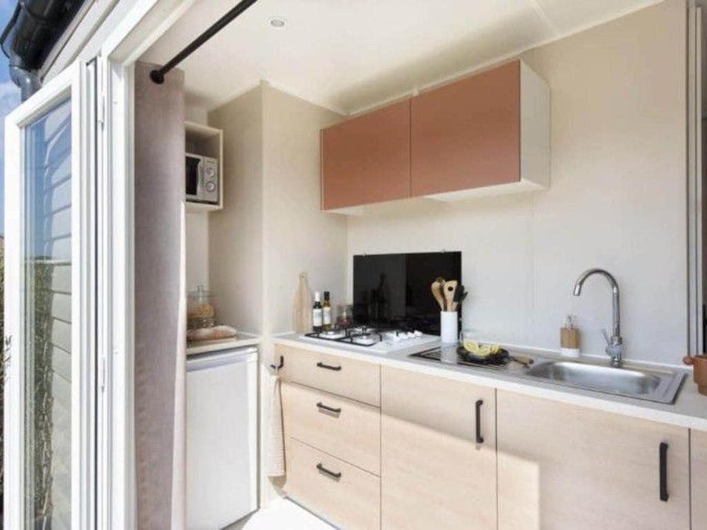 Mobil-home Prestige avec Terrasse, 3 Chambres, 6 Couchages - API-1-52-645 - 3