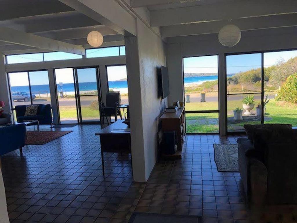 Ocean Front on Malibu, Bawley Point