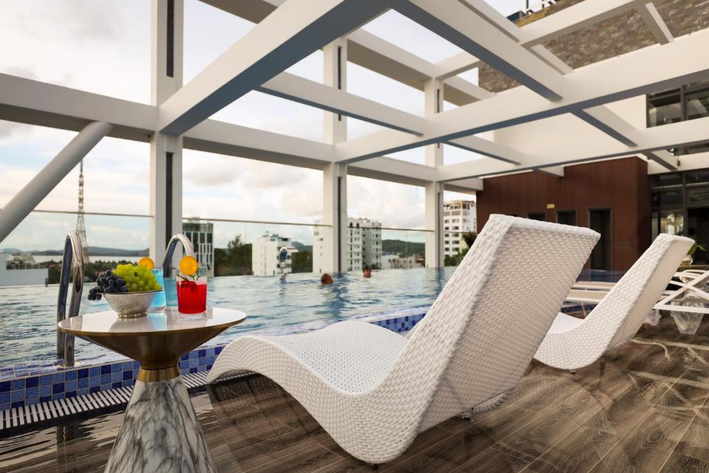 戴斯塔酒店 (Daystar Hotel)