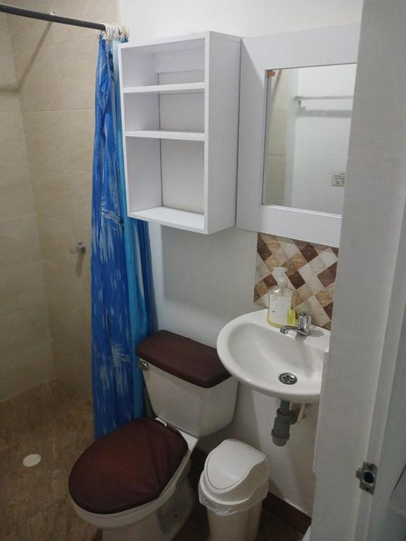 Hostal playa bonita a 50 metros - 2