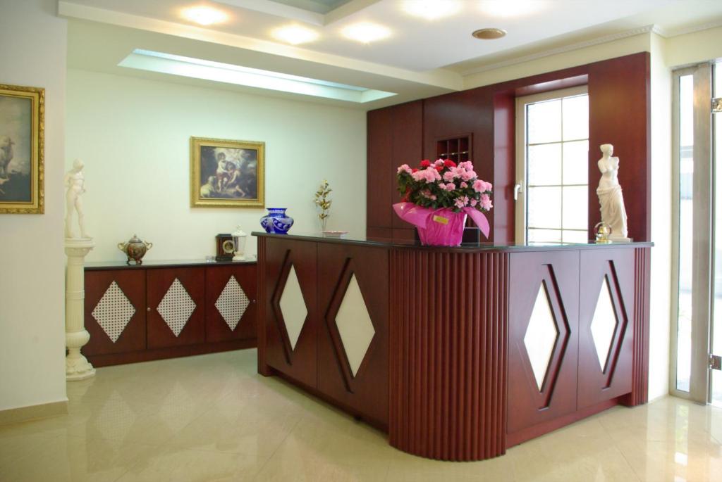 Hotel Chronis photo