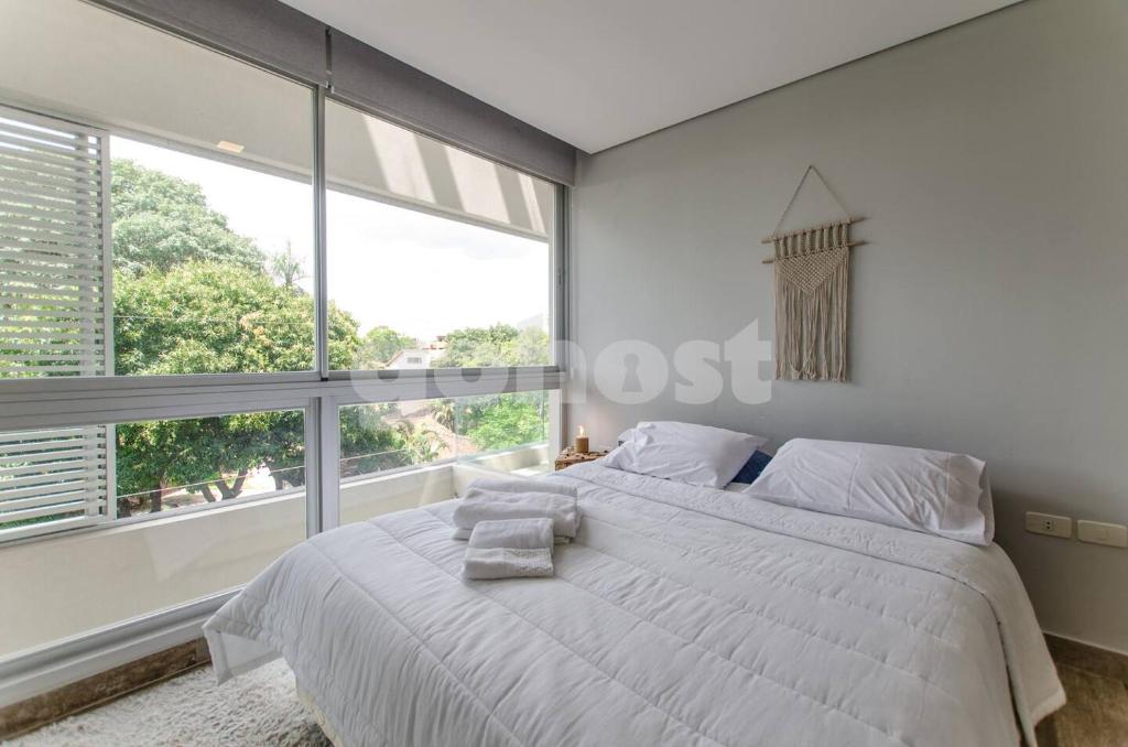 Luxury, BBQ & Pool in Villa Morra - 2