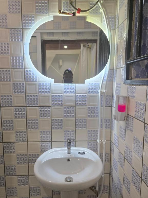 STUDIO RELAX plus, Douala