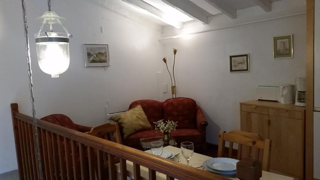 The Studio, Roquetaillade