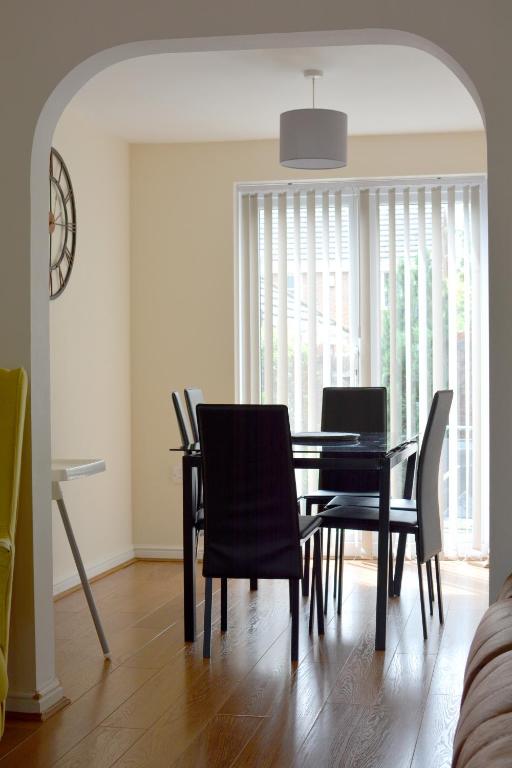 5 Holborn, Telford photo 6