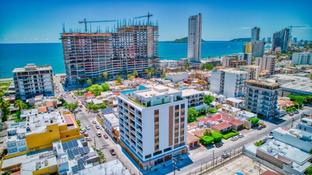 Makeva Condos, Near Malecon - 3