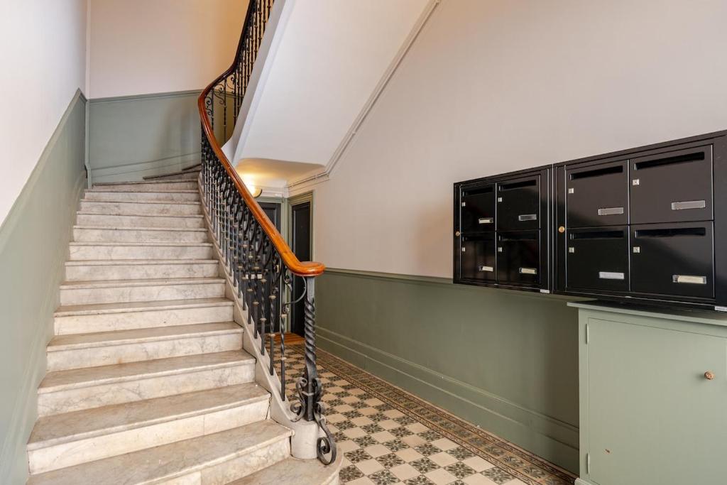 Splendide 80m2 - 2 Chambres - 5,10min Plages & Gare & Palais des Festivals - Air conditionné - 5