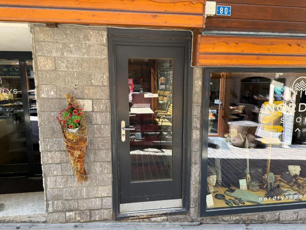 Chalet-Etage Mitten im Dorf - 3