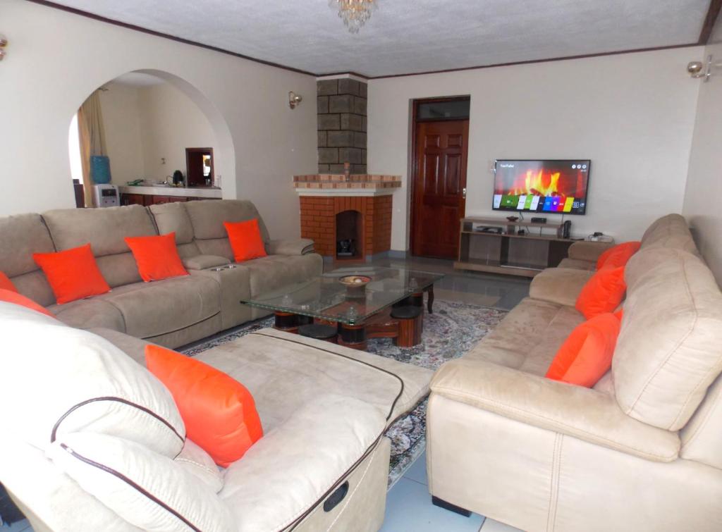 The Nook at Axis Garden Suites, Solo Ensuite Near JKIA,SGR,Nairobi express way with Workspace, Syokimau