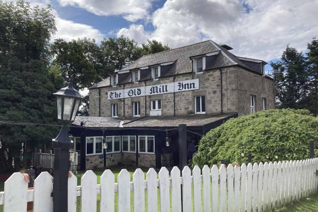 The Old Mill Inn & Restaurant, Dyke