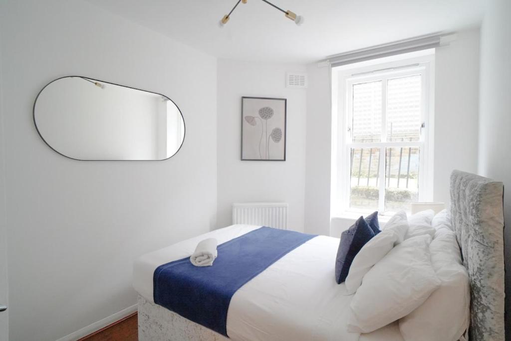 10 Minutes to Tower Bridge , Smart TV, Free Wifi, London