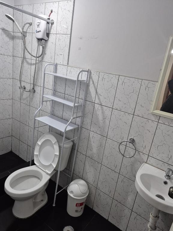 Habitación privada 2do piso cerca a la Plaza Constitución - 5
