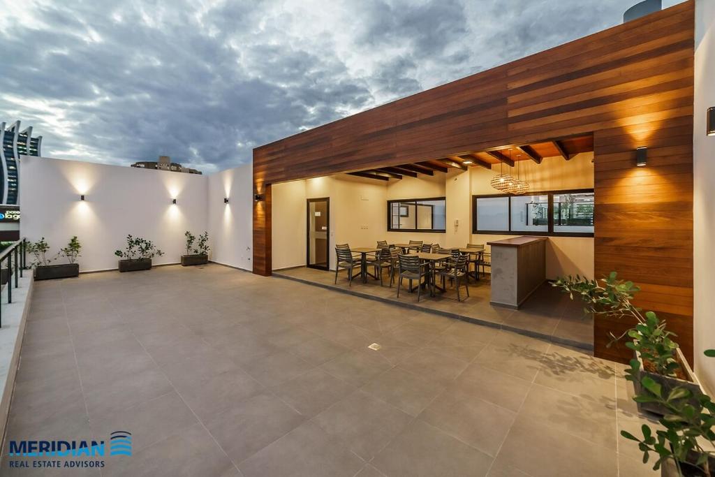 Steps away from the best malls! - 5