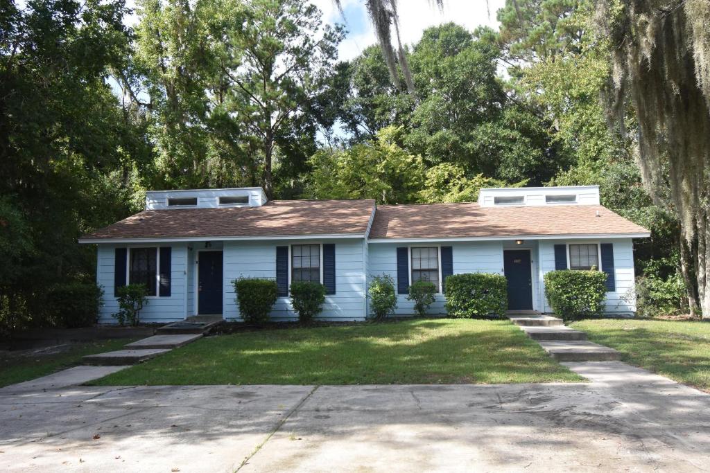 306 Adm Wlk, Saint Marys