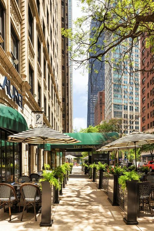 Chicago The Talbott, Autograph Collection Additional