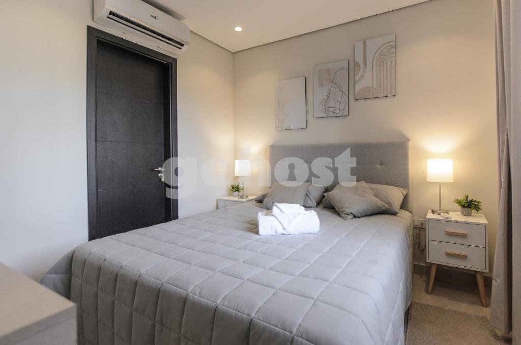 Brand new 1 BR apt minutes from the Airport - 2