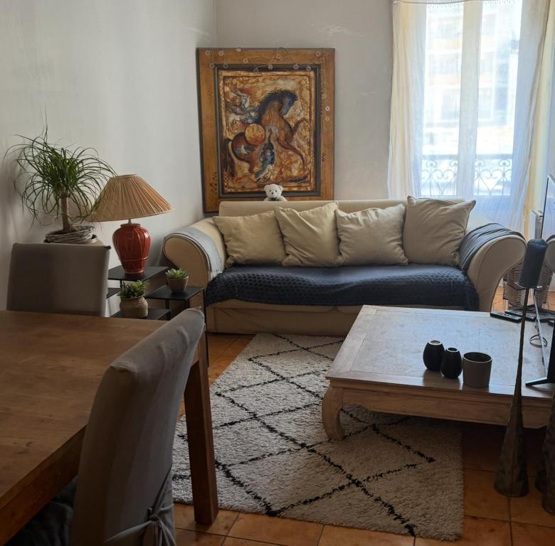 Room for NUDISTS near Nice port in a shared apartment - 3
