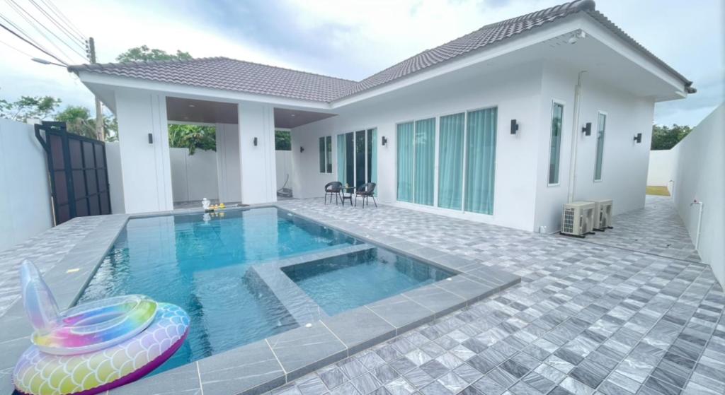 นางฟ้าพูลวิลล่า Nang, Ban Huai Yai