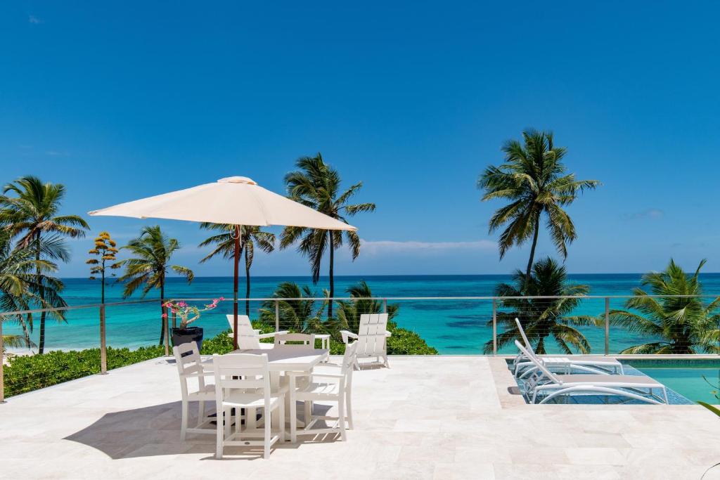 SeaDuced - Brand New Luxury Beachfront Estate with Pool home, Palmetto Point