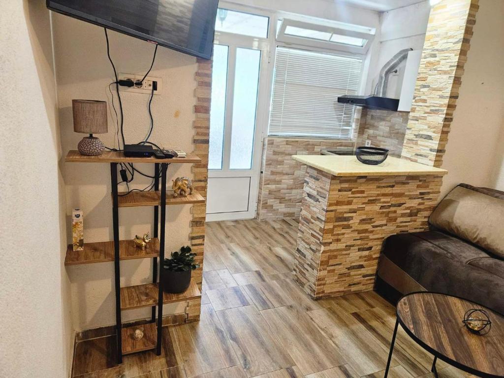 Cozy Nest Studio Bar - 4