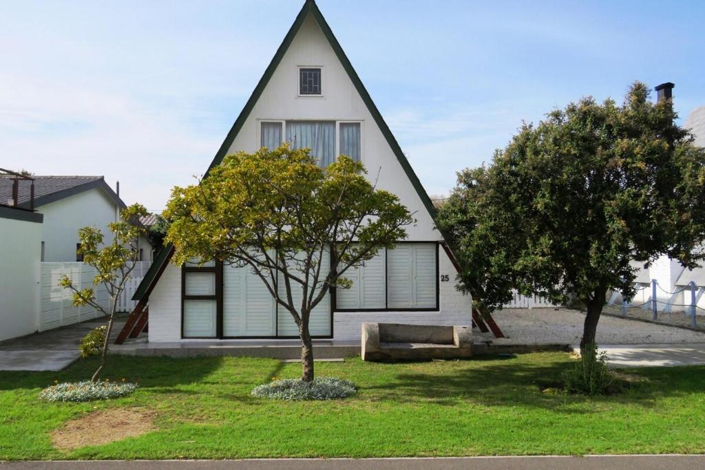 Protea Escape - sea, sand and sun on your doorstep, Hermanus