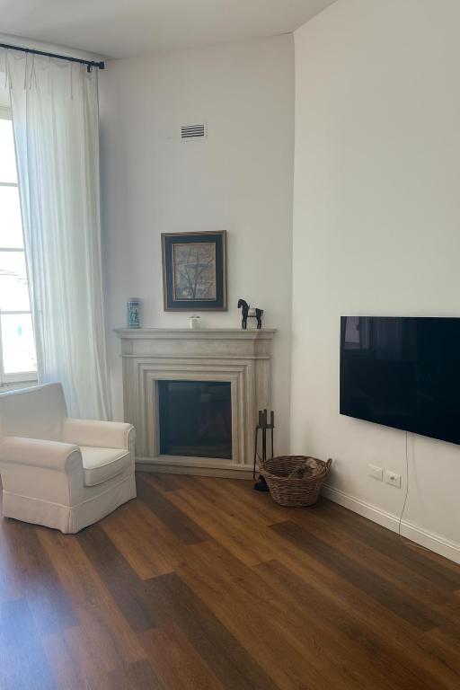 Santa Rosa Florence Apartments 3 Bedrooms - Private Parking - 4