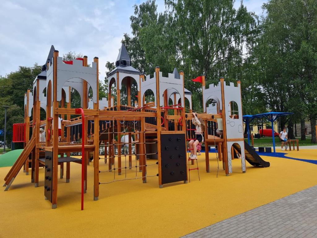 Playground, Green Villa in Parnu