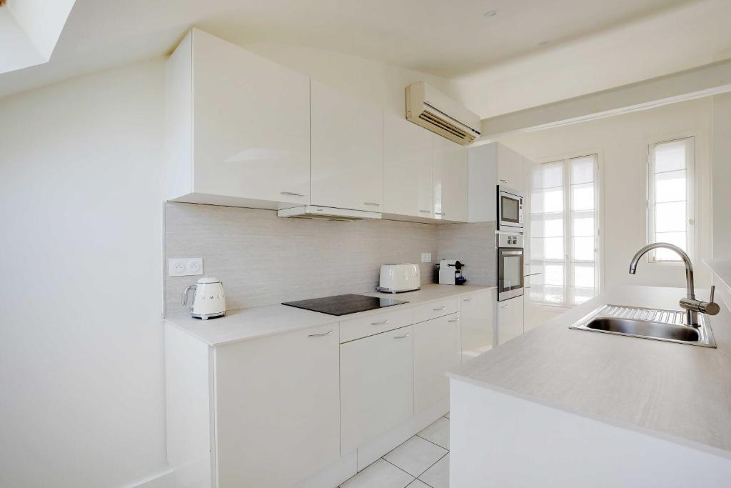 Apt a c 3BR 6P - Saint-Lazare Les Champs Elysée - 3