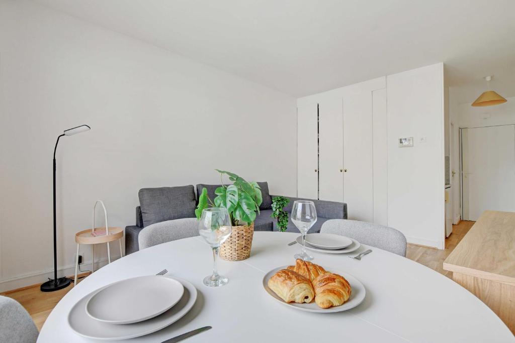 Charming studio - 2P - balcony - Saint Honore - 2