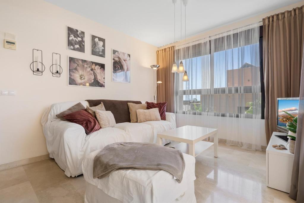 Cozy Retreat in Beautiful Cala de Mijas - Ref 42 - 1