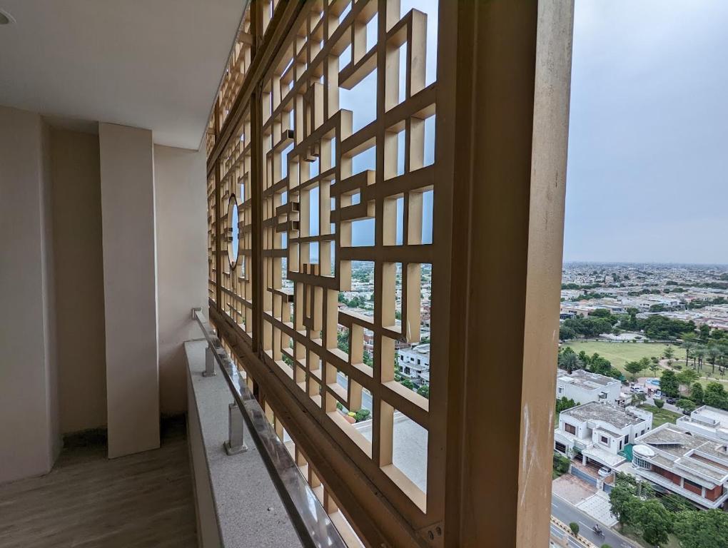 Goldcrest Mall and Residency - One-Bed Apartment, Lahore